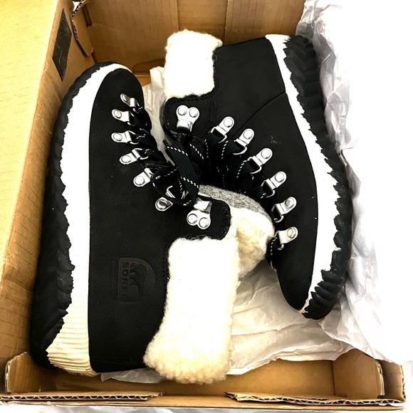 Sorel Out N About Plus Conquest sz 6 Boots - Picture 11 of 16